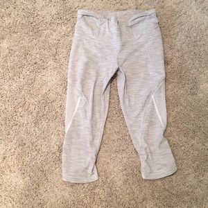 Lululemon Cropped Leggings size 4